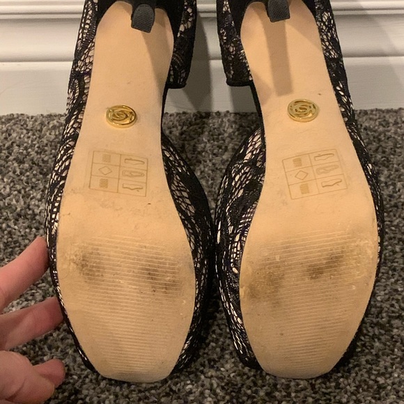 BeBe size 8 1/2 worn once platform heels - Picture 5 of 5